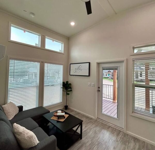2 Bedroom 2 Bathroom Mobile Home — 950 sq ft - Image 3