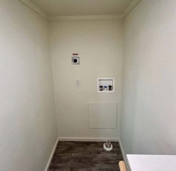 2 Bedroom 2 Bathroom Mobile Home — 950 sq ft - Image 16