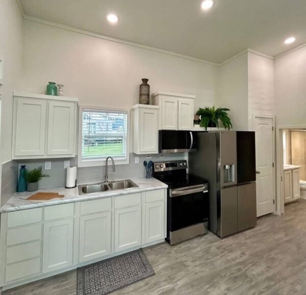 2 Bedroom 2 Bathroom Mobile Home — 950 sq ft - Image 14