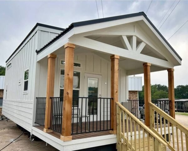 2 Bedroom 2 Bathroom Mobile Home — 950 sq ft - Image 2