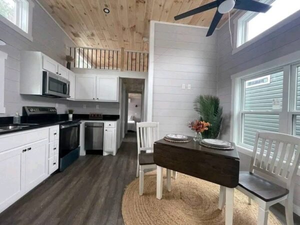 Athens Park Mode 2 bedrooms and 1.5 bathrooms - Image 17