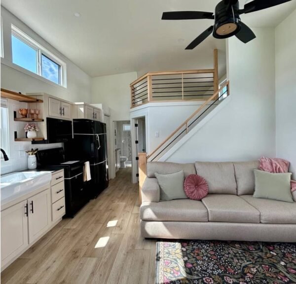 The Goshenite 3 bedroom 2 bathroom - Image 2