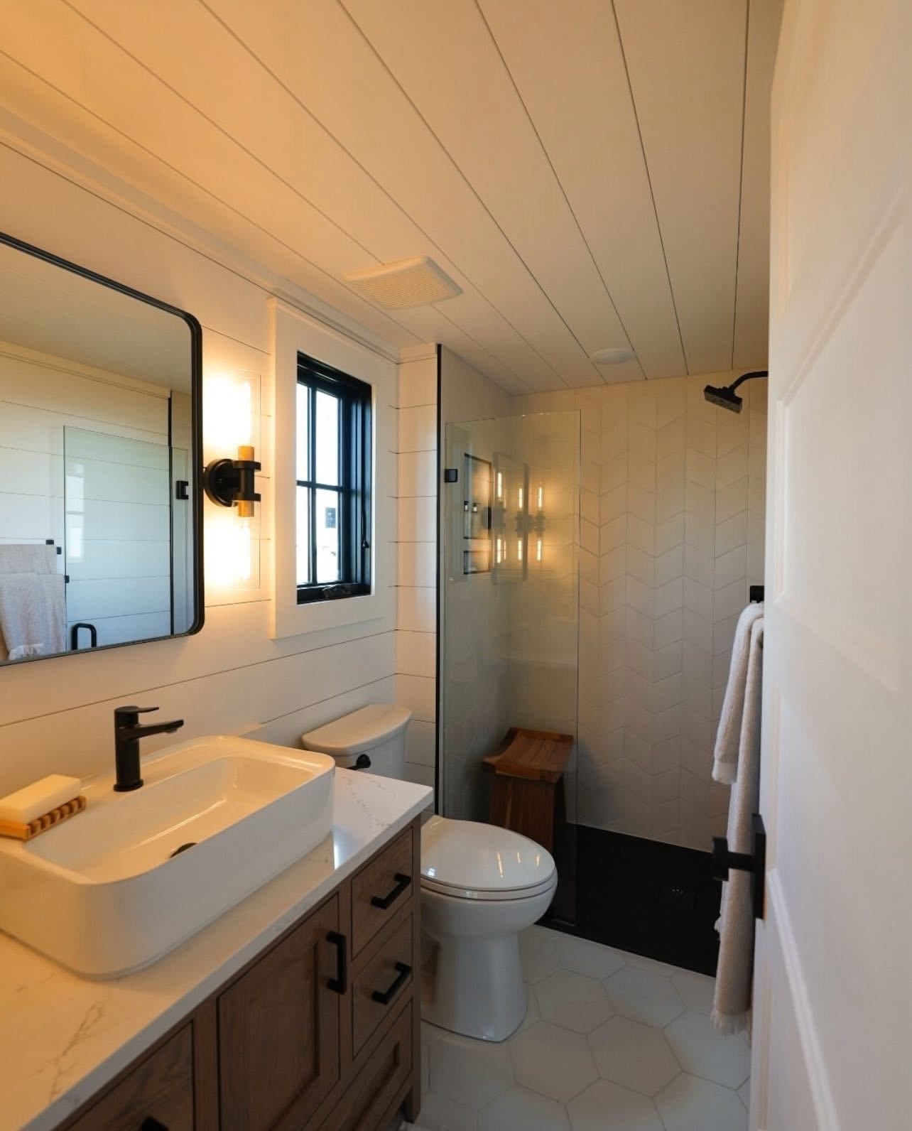 Luxury - Image 16