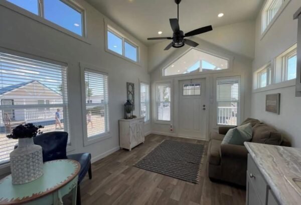 Platinum Cottages – The Lark 500SL - Image 2