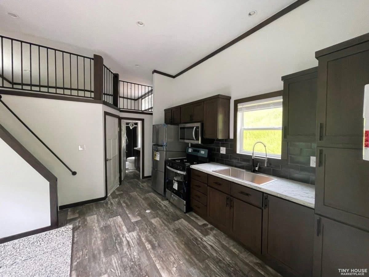 New 2024 Champion Park Model Home - Image 3
