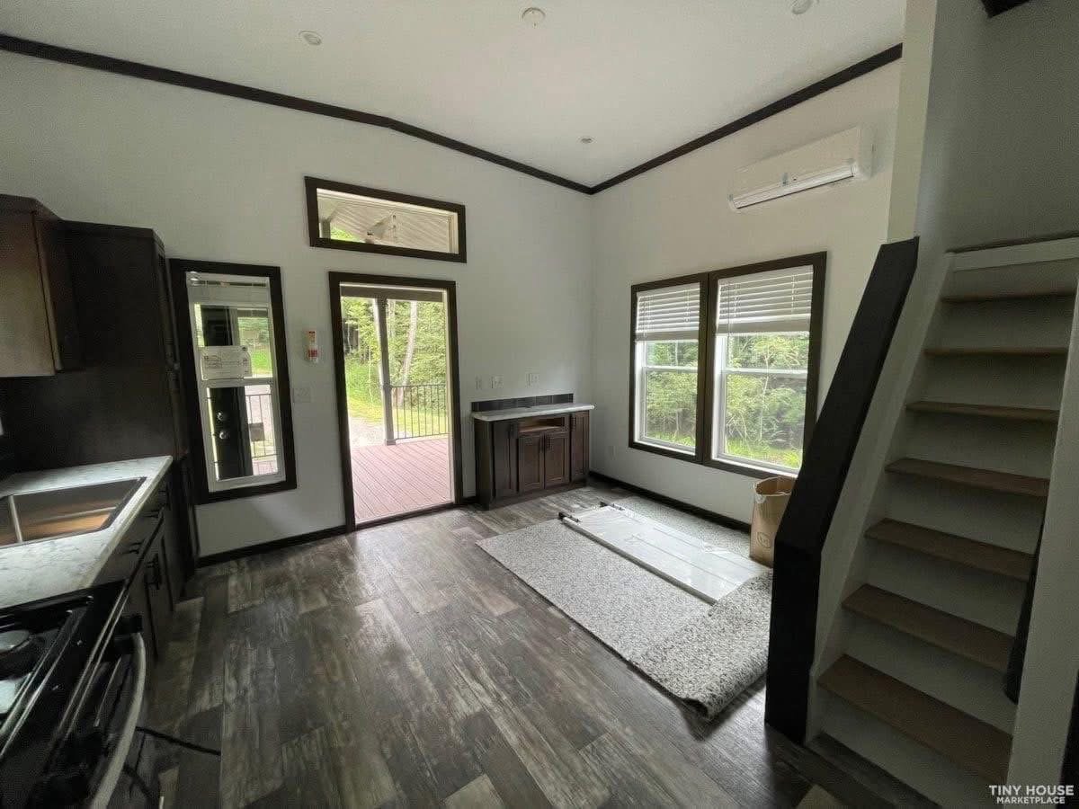 New 2024 Champion Park Model Home - Image 4